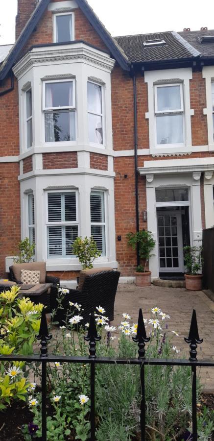The Adelphi Bed & Breakfast Newcastle upon Tyne Exterior photo